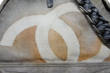 Load image into Gallery viewer, CHANEL シャネル アクト2 グラフィティ バックパック リュック A92352 19番台 ココマーク キャンバス ベージュ 美品 中古 4b010135