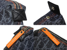 Load image into Gallery viewer, 極美品 Christian Dior クリスチャンディオール トロッター フライトポーチ 小物入れ デニム グレー シルバー金具 中古 4b010172
