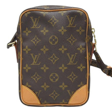 画像をギャラリービューアに読み込む, LOUIS VUITTON ルイヴィトン モノグラム ダヌーブ ショルダーバッグ M45266 ゴールド金具 ロゴ 美品 中古 4b010177