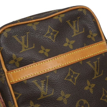 画像をギャラリービューアに読み込む, LOUIS VUITTON ルイヴィトン モノグラム ダヌーブ ショルダーバッグ M45266 ゴールド金具 ロゴ 美品 中古 4b010177