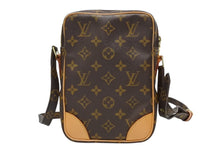 画像をギャラリービューアに読み込む, LOUIS VUITTON ルイヴィトン モノグラム ダヌーブ ショルダーバッグ M45266 ゴールド金具 ロゴ 美品 中古 4b010178