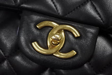 画像をギャラリービューアに読み込む, 極美品 CHANEL シャネル マトラッセ33 Wフラップ Wチェーン ショルダーバッグ 15番台 ラムスキン ブラック ゴールド金具 中古 4b010200