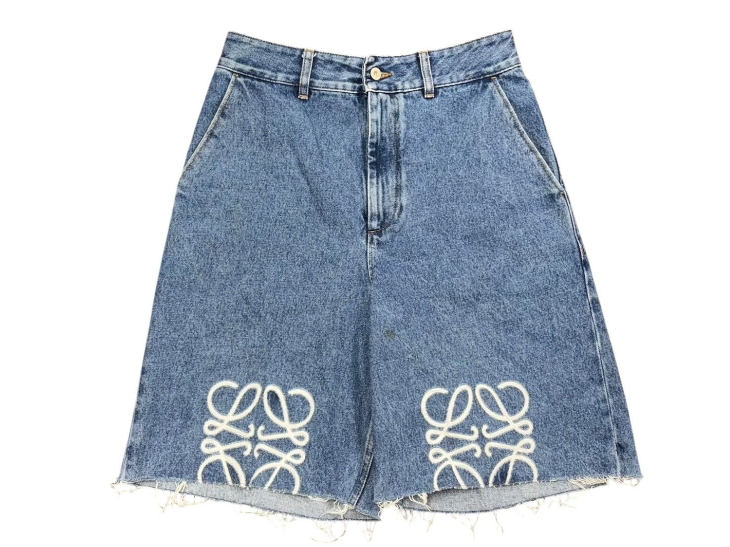 s*a様 LOEWE アナグラムショーツ（デニム）　未使用 アナグラム ショーツ（デニム） ブルー - LOEWE