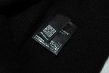 画像をギャラリービューアに読み込む, CHANEL シャネル ニットキャップ ビーニー カメリア AA9508B14321 ココマーク カシミヤ シルク ブラック 美品 中古 4b010225