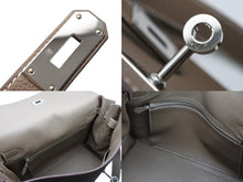 画像をギャラリービューアに読み込む, 新品同様 HERMES エルメス ショルダーバッグ ケリーメッセンジャーGM バッグ トゴ エトゥープ シルバー金具 W刻印 中古 4b010229