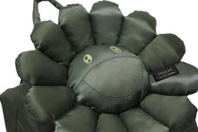 Load image into Gallery viewer, 極美品 PORTER x 村上隆 ポーター RUCKSACK リュック バックパック 381-08544 お花 ナイロンツイル セージグリーン 中古 4b010255