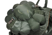 Load image into Gallery viewer, 極美品 PORTER x 村上隆 ポーター RUCKSACK リュック バックパック 381-08544 お花 ナイロンツイル セージグリーン 中古 4b010255