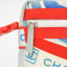 画像をギャラリービューアに読み込む, CHANEL シャネル ココマーク スポーツライン ミニショルダーバッグ ポーチ 10番台 レッド ホワイト ライトブルー キャンバス 良品 中古 4b010267