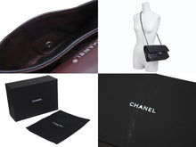 Load image into Gallery viewer, 極美品 CHANEL シャネル マトラッセ25 Wフラップ Wチェーンショルダーバッグ AO1112 13番台 キャビアスキン シルバー金具 中古 4b010269
