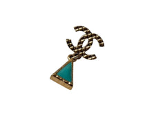 Load image into Gallery viewer, 極美品 CHANEL シャネル ココマーク ドロップピアス 重量約6.4g A18V刻印 エナメル メタル GP ゴールド 両耳用 中古 4b010289