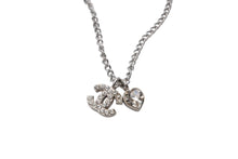 Load image into Gallery viewer, 極美品 CHANEL シャネル ココマーク ネックレス 重量約3.2g 07P刻印 全長約42.5cm ハート ラインストーン メタル シルバー 中古 4b010295