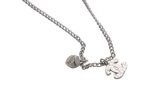 Load image into Gallery viewer, 極美品 CHANEL シャネル ココマーク ネックレス 重量約3.2g 07P刻印 全長約42.5cm ハート ラインストーン メタル シルバー 中古 4b010295