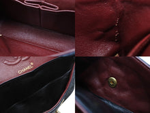 Load image into Gallery viewer, CHANEL シャネル マトラッセ23 Wフラップ Wチェーンショルダーバッグ 1番台 ラムスキン ココマーク ブラック 美品 中古 4b010298