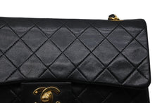 Load image into Gallery viewer, CHANEL シャネル マトラッセ23 Wフラップ Wチェーンショルダーバッグ 1番台 ラムスキン ココマーク ブラック 美品 中古 4b010298