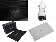 Load image into Gallery viewer, 極美品 CHANEL シャネル マトラッセ チェーンショルダーバッグ ランダム番台 ラムスキン ココマーク ブラック ゴールド金具 中古 4b010299