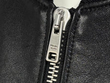 画像をギャラリービューアに読み込む, 極美品 PRADA プラダ 21AW Nappa Leather Bomber Jacket ボンバージャケット MA-1 UPW399 ナッパレザー ブラック 中古 4b010304