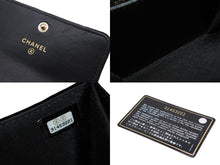 Load image into Gallery viewer, 極美品 CHANEL シャネル マトラッセ ココマーク コインケース ベロア レザー ラインストーン ブラック ゴールド金具 中古 4b010307