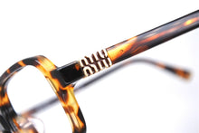 画像をギャラリービューアに読み込む, 新品同様 MIUMIU ミュウミュウ 伊達メガネ スクエア型 セルフレーム フルリム メタルロゴ 14L-08N ブラウン ゴールド金具 中古 4b010312