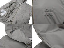 画像をギャラリービューアに読み込む, 極美品 MIUMIU ミュウミュウ ダウン ジャケット 2023AW ポリエステル ML997S23213WT サイズS グレー 中古 4b010334