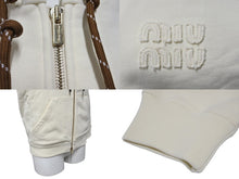 画像をギャラリービューアに読み込む, 極美品 MIUMIU ミュウミュウ コットンフリース ジップアップフーディー MJL024 サイズS アイボリー ロゴパッチ 中古 4b010345