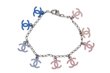 画像をギャラリービューアに読み込む, 極美品 CHANEL シャネル ココマーク ブレスレット アクセサリー 重量約5.8g 全長約18.5cm メタル シルバー マルチカラー 中古 4b010378