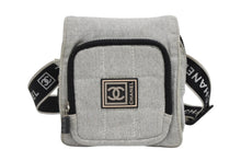 画像をギャラリービューアに読み込む, CHANEL シャネル スポーツライン ウエストバッグ ボディバッグ 10番台 コットン ラバー グレー ブラック 美品 中古 4b010436