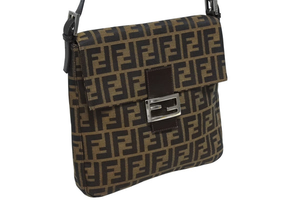 FENDI フェンディ マンマバケット ワンショルダーバッグ ハンドバッグ ズッカ柄 キャンバス レザー ブラウン シルバー金具 美品 中古 4b010437