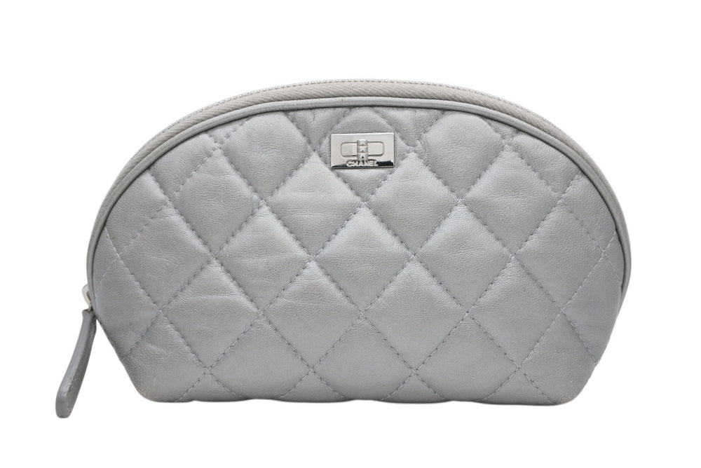 CHANEL シャネル 2.55 ポーチ キルティング コスメポーチ 小物入れ 18番台 イタリア製 レザー シルバー金具 美品 中古 4b010445