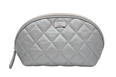 CHANEL シャネル 2.55 ポーチ キルティング コスメポーチ 小物入れ 18番台 イタリア製 レザー シルバー金具 美品 中古 4b010445