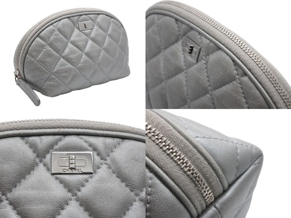 CHANEL シャネル 2.55 ポーチ キルティング コスメポーチ 小物入れ 18番台 イタリア製 レザー シルバー金具 美品 中古 4b010445
