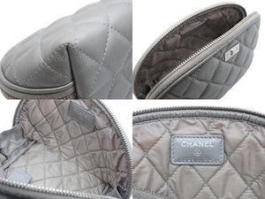 CHANEL シャネル 2.55 ポーチ キルティング コスメポーチ 小物入れ 18番台 イタリア製 レザー シルバー金具 美品 中古 4b010445