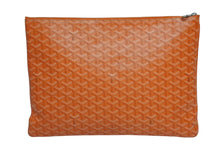 画像をギャラリービューアに読み込む, GOYARD ゴヤール セナGM クラッチバッグ SAR020176 ポーチ PVC レザー オレンジ シルバー金具 美品 中古 4b010450