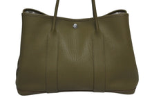 Load image into Gallery viewer, 極美品 HERMES エルメス ガーデンパーティPM トートバッグ ネゴンダ キャンバス オリーブグリーン □O刻印 シルバー金具 中古 4b010456