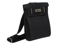 画像をギャラリービューアに読み込む, 新品未使用 エルメス HERMES アッカドPM W刻印 ワンショルダーバッグ ブラック トゴ 新型 シルバー金具 中古 4b010505