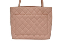 画像をギャラリービューアに読み込む, CHANEL シャネル 復刻トート ハンドバッグ A01804 6番台 ココマーク キャビアスキン ピンク 美品 中古 4b010561