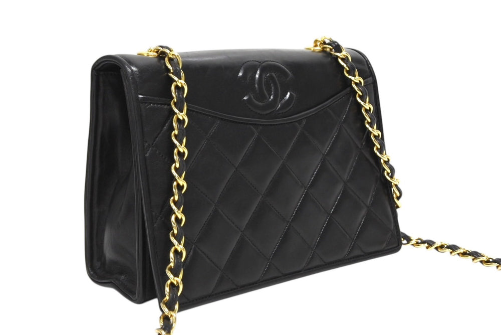 Very Good Condition CHANEL S Flap S Chain Shoulder Bag A2000 No. 1 Coco Mark Lambskin Black Gold Hardware Used 4b010569