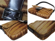 画像をギャラリービューアに読み込む, FENDI フェンディ マンマバケット ワンショルダーバッグ 26424 ゼブラ柄 ハラコ レザー ブラウン シルバー金具 美品 中古 4b010581