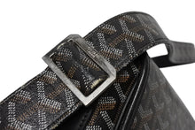 画像をギャラリービューアに読み込む, GOYARD ゴヤール グランブルー メッセンジャーバッグ GOS020072 ブラック PVC レザー シルバー金具 良品 中古 4b010587