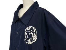 Load image into Gallery viewer, BILLIONAIRE BOYS CLUB ビリオネアボーイズクラブ コーチジャケット ヘルメットロゴ サイズＸＸＬ ネイビー 美品 中古 010601