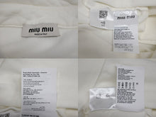 Load image into Gallery viewer, MIUMIU ミュウミュウ 23SS コットンフリース スウェットシャツ MJL914 サイズS ロゴパッチ ホワイト ブラック 美品 中古 4b010691