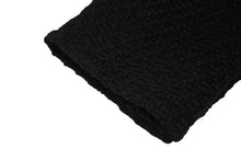 Load image into Gallery viewer, 極美品 CHANEL シャネル ツイードピーコート ジャケット P18440V10526 ウール ナイロン ブラック アンティークゴールド金具 サイズ38 中古 4b010692
