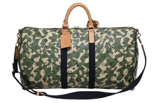 画像をギャラリービューアに読み込む, 極美品 LOUIS VUITTON ルイヴィトン ×村上隆 キーポルバンドリエール55 モノグラムモフラージュ M95774 ゴールド金具 中古 4b010697