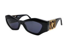 Load image into Gallery viewer, 極美品 VERSACE ヴェルサーチ キャットアイ サングラス メドゥーサロゴ MOD.421 ブラック プラスチック 中古 4b010737