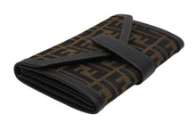 Load image into Gallery viewer, FENDI フェンディ 長財布 ビッグウォレット ズッカライン イニシャル入り イタリア製 キャンバス レザー ブラウン ゴールド金具 美品 中古 4b010768