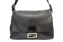 画像をギャラリービューアに読み込む, FENDI フェンディ マンマバケット ワンショルダーバッグ 26325 レザー グレー シルバー金具 良品 中古 4b010810