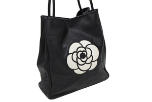 CHANEL シャネル カメリア ロゴデザイン ワンショルダーバッグ 4番台 ブラック レザー ゴールド金具 美品 中古 4b010842