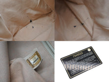 画像をギャラリービューアに読み込む, CHANEL シャネル カメリア ロゴデザイン ワンショルダーバッグ 4番台 ブラック レザー ゴールド金具 美品 中古 4b010842