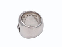 Load image into Gallery viewer, 極美品 CHROME HEARTS クロムハーツ CLASSIC OVAL クラシック オーバルクロス リング 重量約46.9g サイズ18号 シルバー925 中古 4b010872