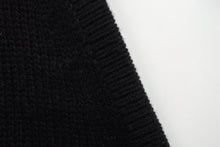 Load image into Gallery viewer, 極美品 CHROME HEARTS クロムハーツ カシミヤ ダガージップ ニット クロスパッチ カシミヤ ブラック 中古 4b010876