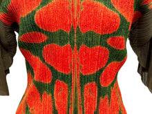 Load image into Gallery viewer, 新品同様 PLEATS PLEASE ISSEY MIYAKE プリーツプリーズイッセイミヤケ プリーツ カットソー カーキ オレンジ ポリエステル PPP33-JK652 サイズ3 中古 4b007844